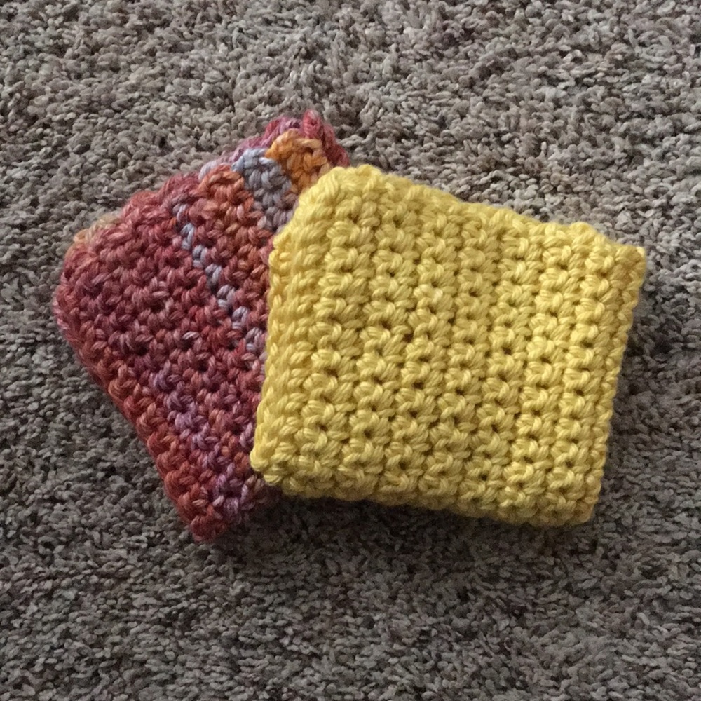 *SOLD*FREE with any $20 + purchase! 2 crochet rags